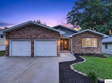 2601 S 48th Avenue S, Omaha, NE 68106
