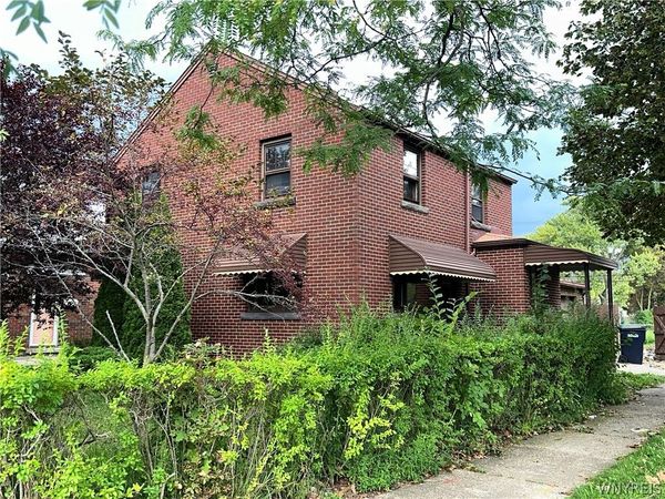 2104 Walnut Avenue, Niagara Falls, NY 14301