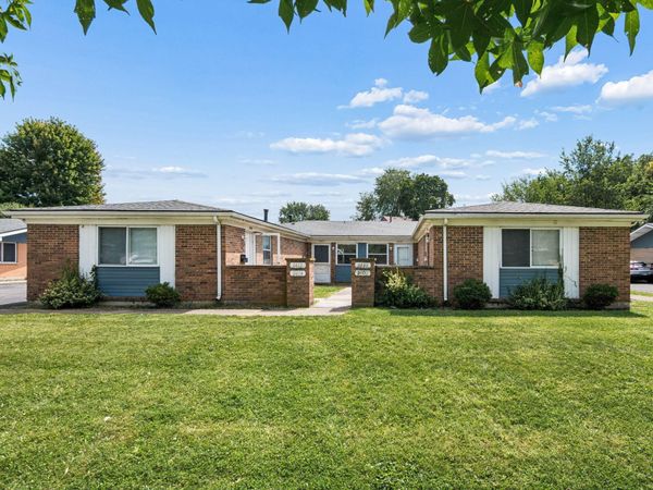 2408-2414 Red Coach Drive, Springfield, OH 45503