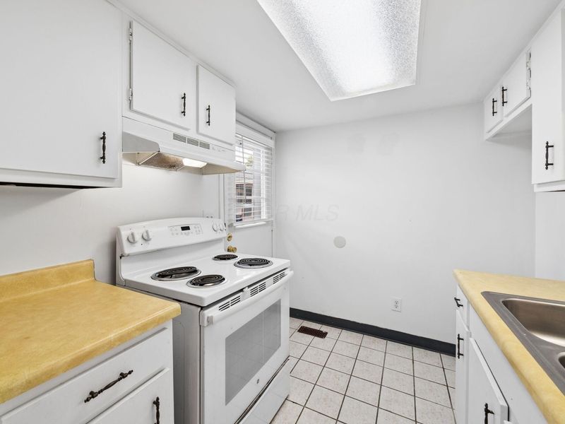 2408-2414 Red Coach Drive, Springfield, OH 45503 Photo 17