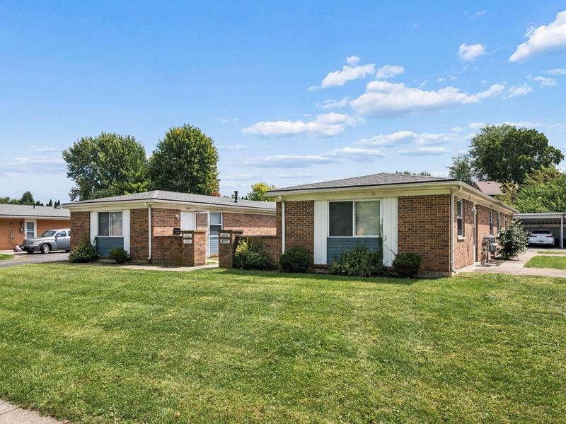 2408-2414 Red Coach Drive, Springfield, OH 45503 Photo 3