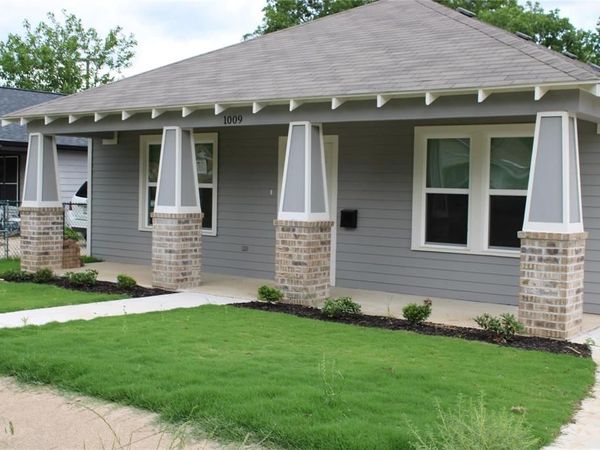 1009 E Cannon Street, Fort Worth, TX 76104