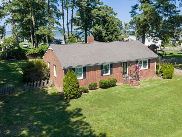 1097 Timberneck Rd, DELTAVILLE, VA 23043