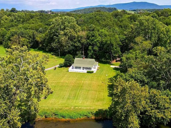 340 CAMELOT COURT, LURAY, VA 22835