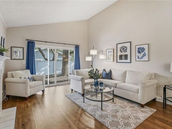 8003 Halsey Street, Lenexa, KS 66215