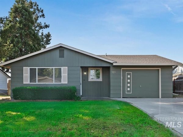 125 Donna Dr, Middleton, ID 83644