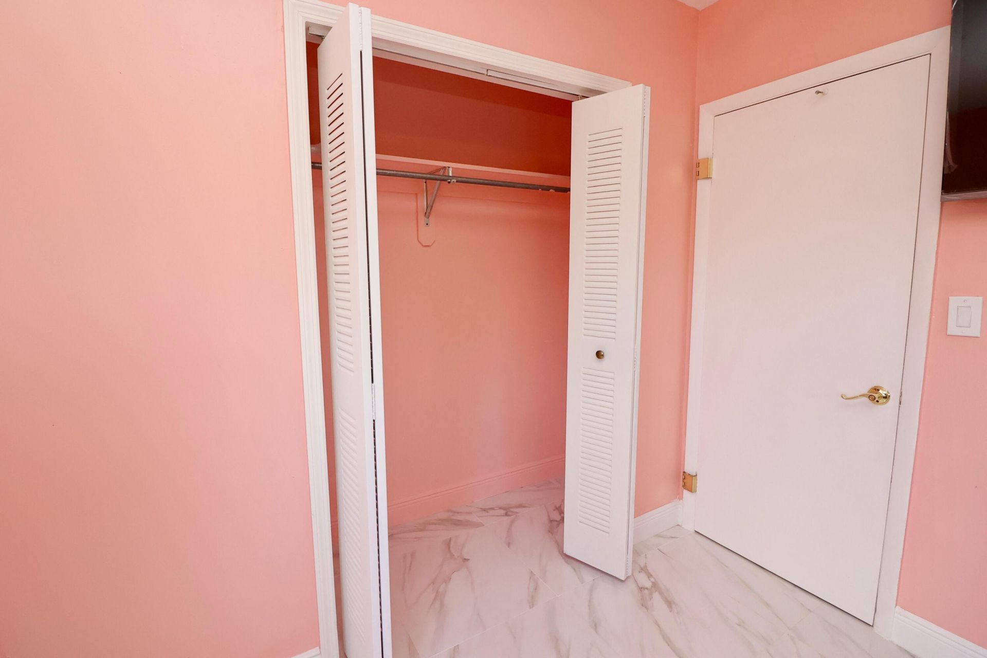 842 NE 154th Street, Miami, FL 33162 Photo