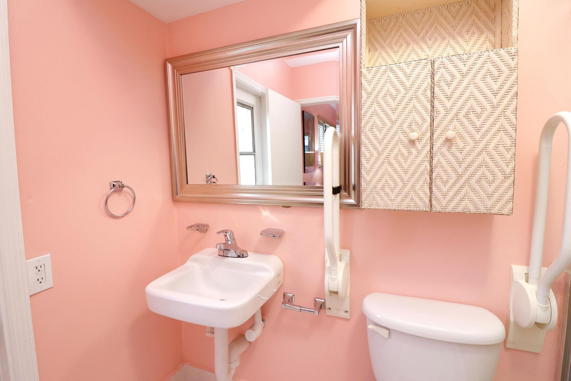 842 NE 154th Street, Miami, FL 33162 Photo