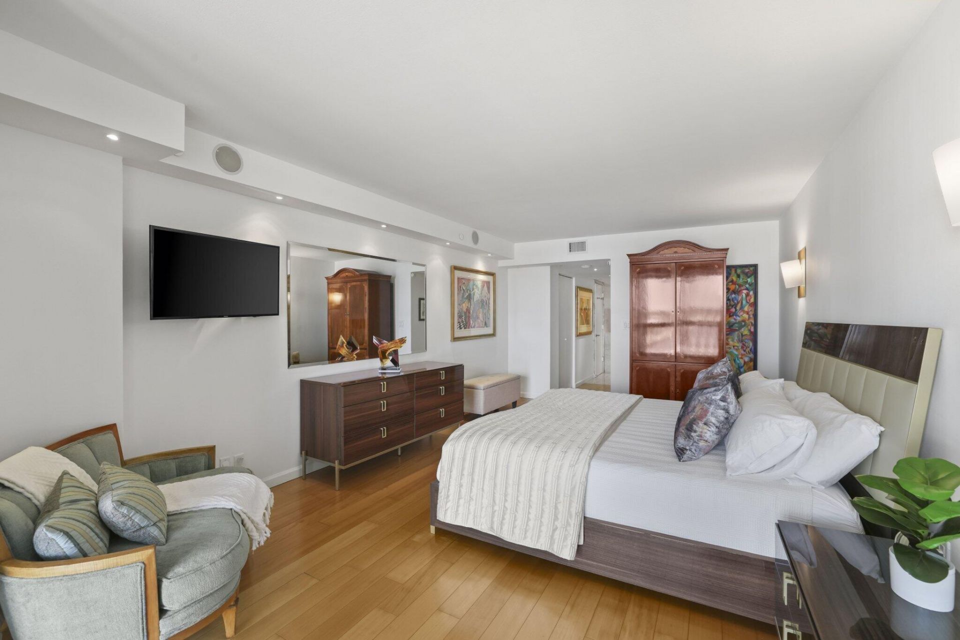 1155 Hillsboro Mile, Unit 402, Hillsboro Beach, FL 33062 Photo