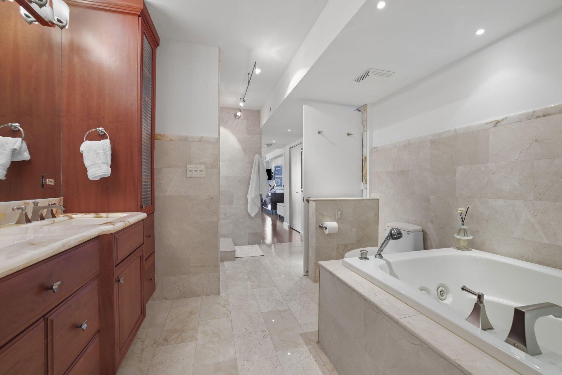 1155 Hillsboro Mile, Unit 402, Hillsboro Beach, FL 33062 Photo