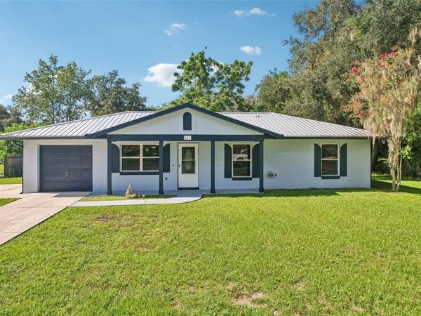 417 W HUNT AVENUE , BUSHNELL, FL 33513
