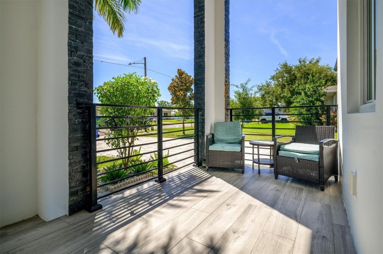 6396 18th Street N, Saint Petersburg, FL 33702 Photo