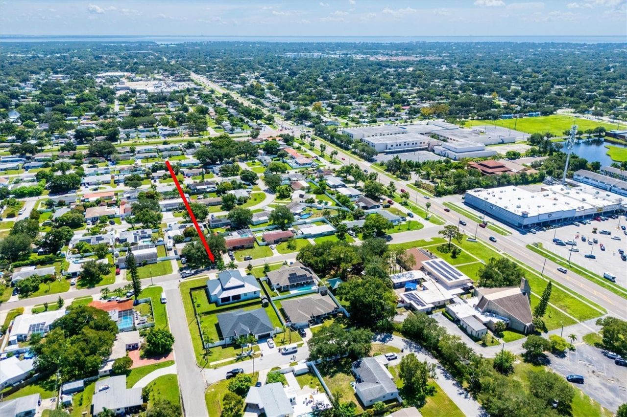 6396 18th Street N, Saint Petersburg, FL 33702 Photo