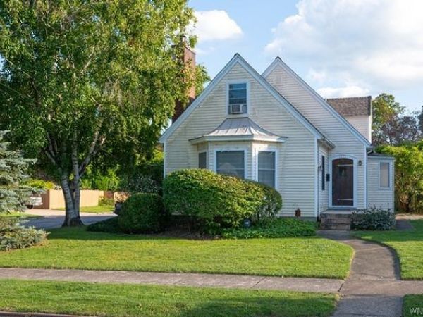 1275 Wyoming Avenue , Niagara Falls, NY 14305