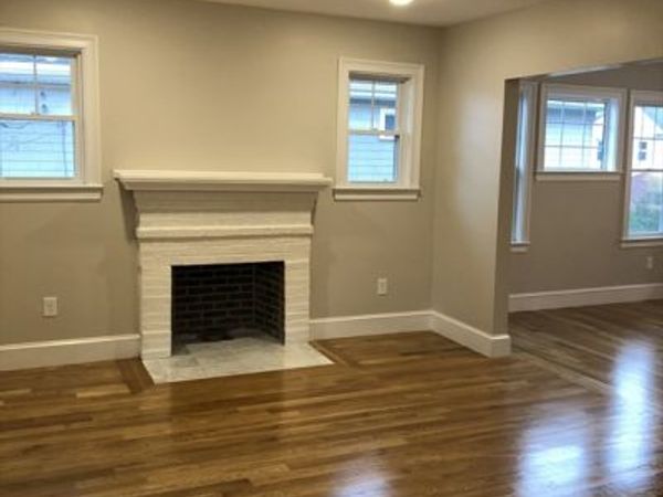 28 Brimmer St, Unit 1, Watertown, MA 02472