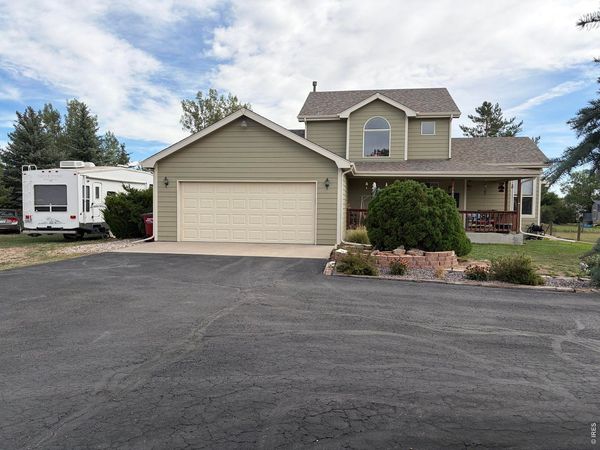 7800 Little Fox Ln, Wellington, CO 80549