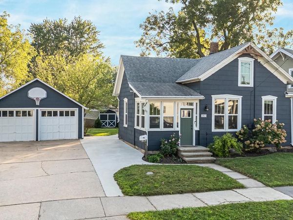 203 W DIVISION STREET, Kaukauna, WI 54130