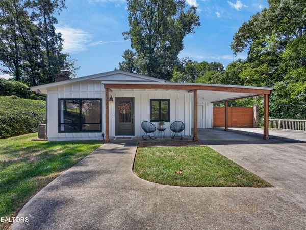 1220 Huntington Rd, Knoxville, TN 37919