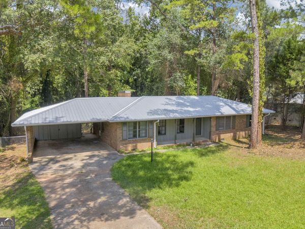 270 University Circle, Athens, GA 30605