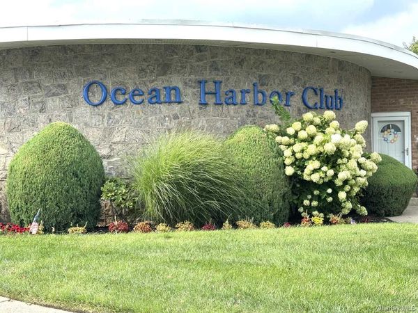 4 Rose Street , Unit Bldg 4 - #, Oceanside, NY 11572