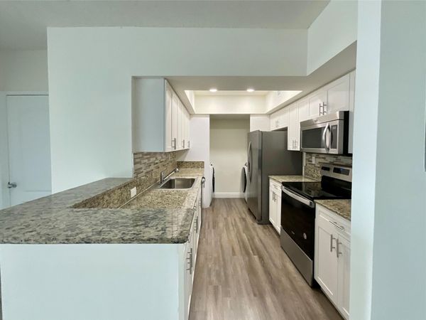 16900 N Bay Road, Unit 3-804, Sunny Isles Beach, FL 33160