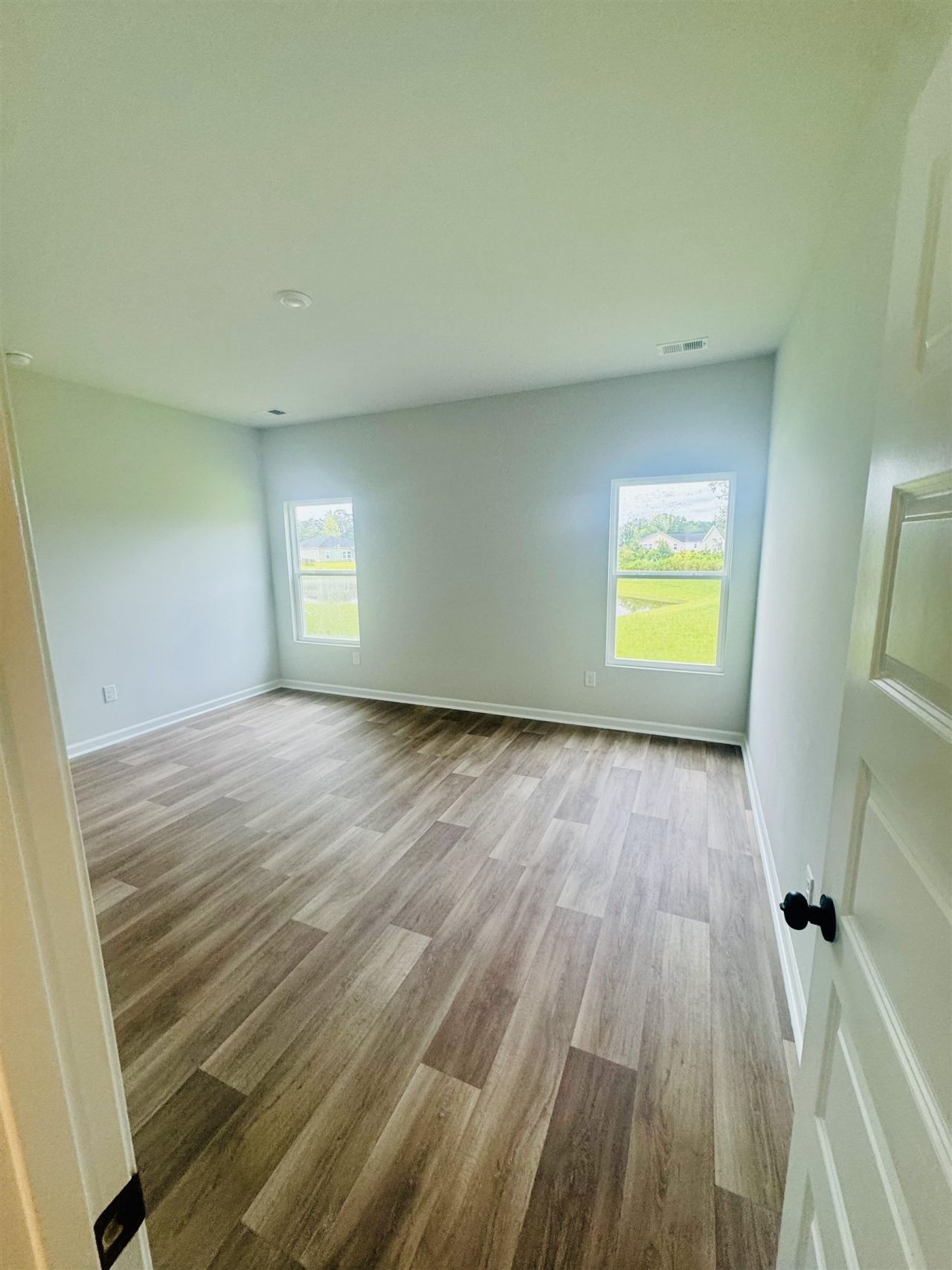 409 Sweet Vernal St Photo 11