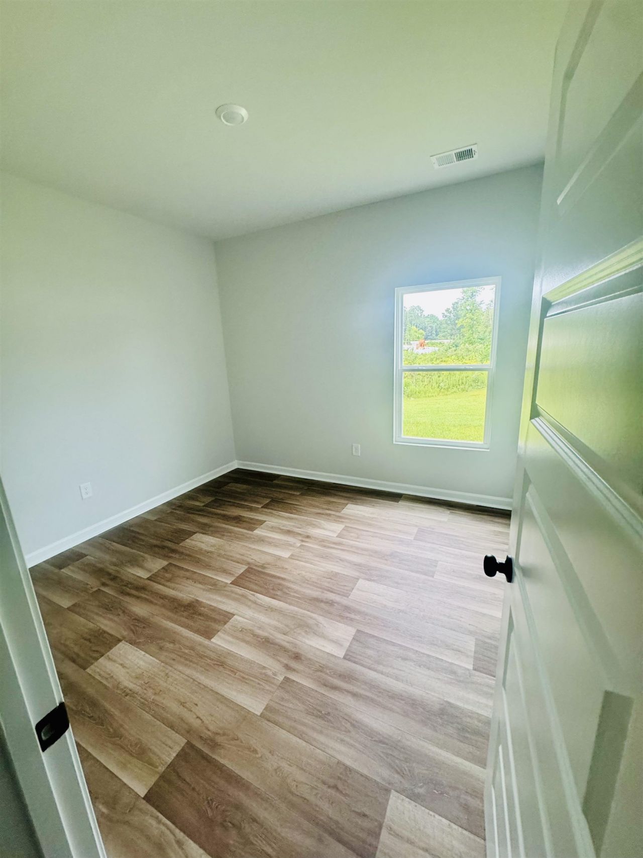 409 Sweet Vernal St Photo 12