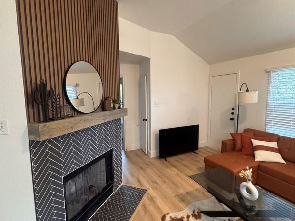 1906 Alex Ave , Unit A, Austin, TX 78728