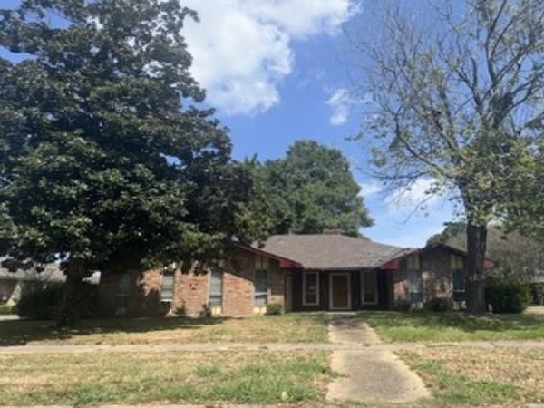 2309 STONEWOOD Drive, Baton Rouge, LA 70816