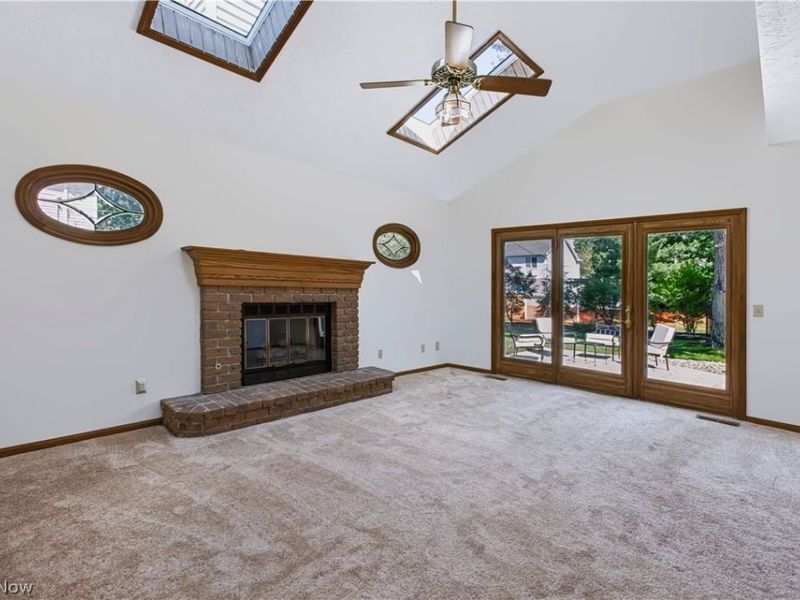 697 Cherry Valley Drive, Amherst, OH 44001 Photo 15