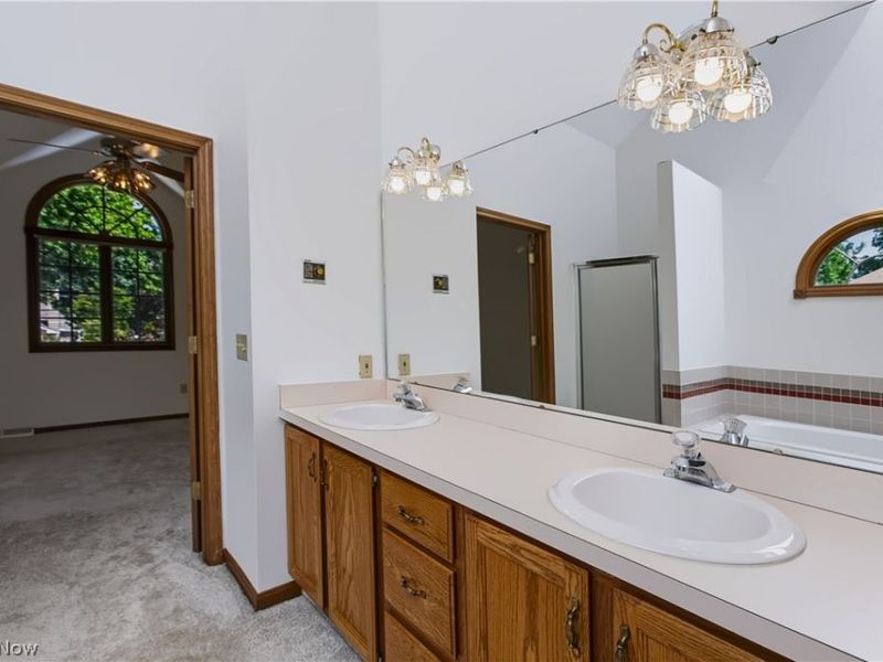 697 Cherry Valley Drive, Amherst, OH 44001 Photo 21