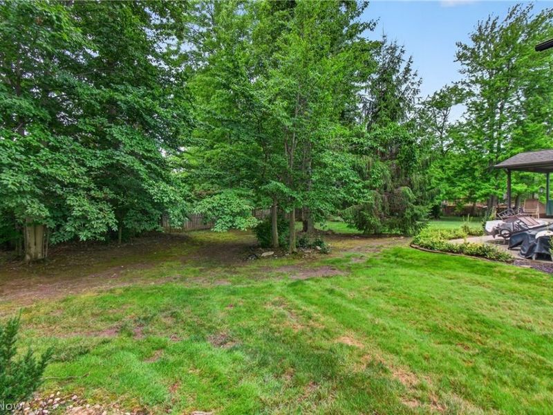 9961 Cedarwood Drive, North Royalton, OH 44133 Photo 35