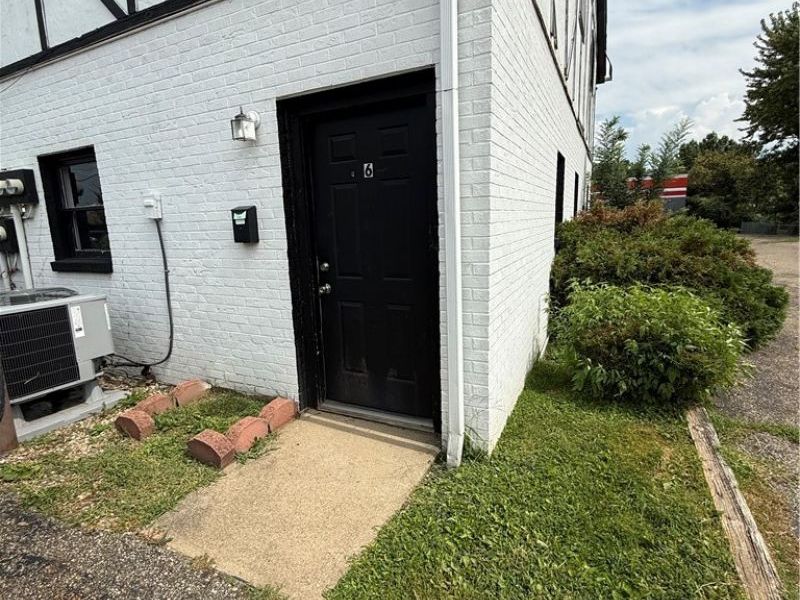740 Princeton Avenue, Unit 6, Zanesville, OH 43701 Photo 2