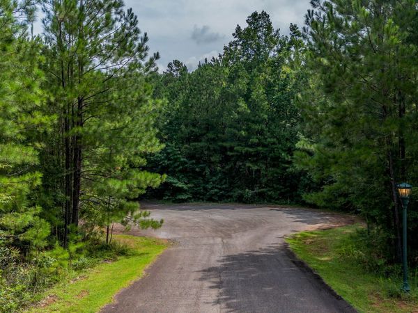 315 Waddesdon Drive, Macon, GA 31220