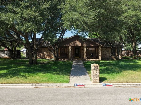 2802 E Good Shepherd Drive, Brownwood, TX 76801