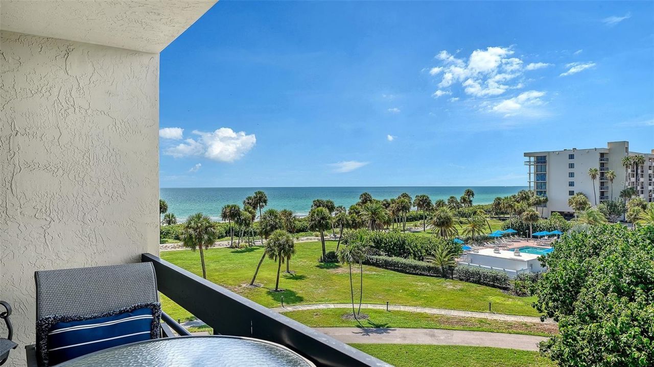 1075 Gulf Of Mexico Drive, Unit 303, Longboat Key, FL 34228 Photo