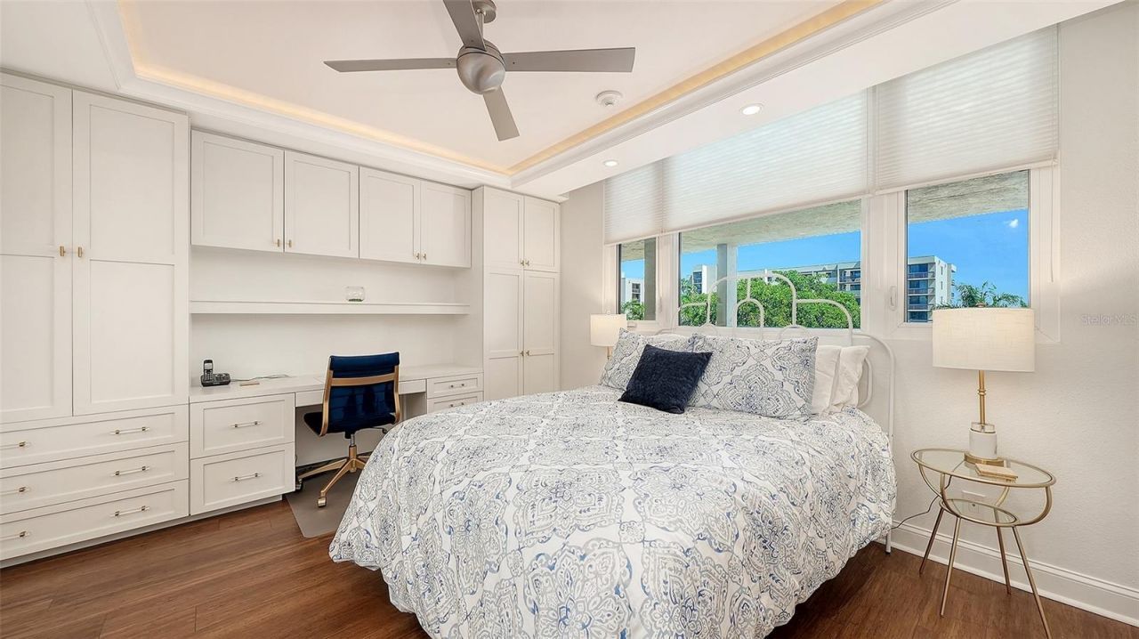 1075 Gulf Of Mexico Drive, Unit 303, Longboat Key, FL 34228 Photo