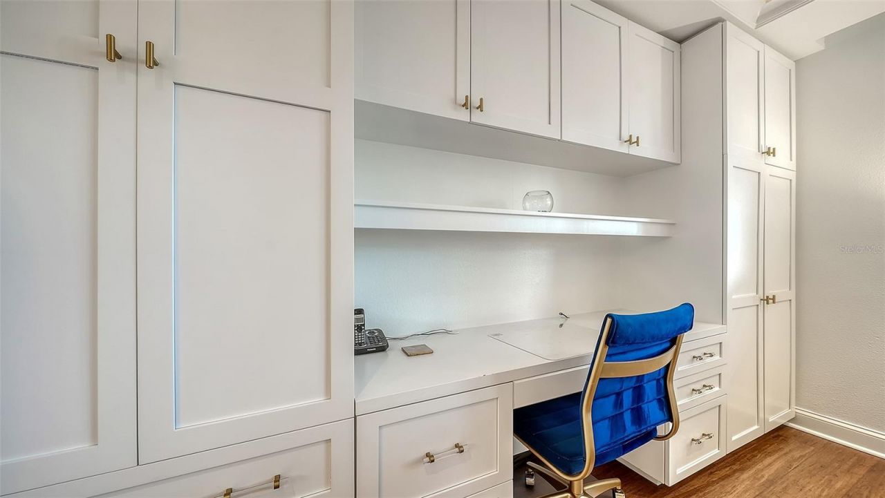 1075 Gulf Of Mexico Drive, Unit 303, Longboat Key, FL 34228 Photo