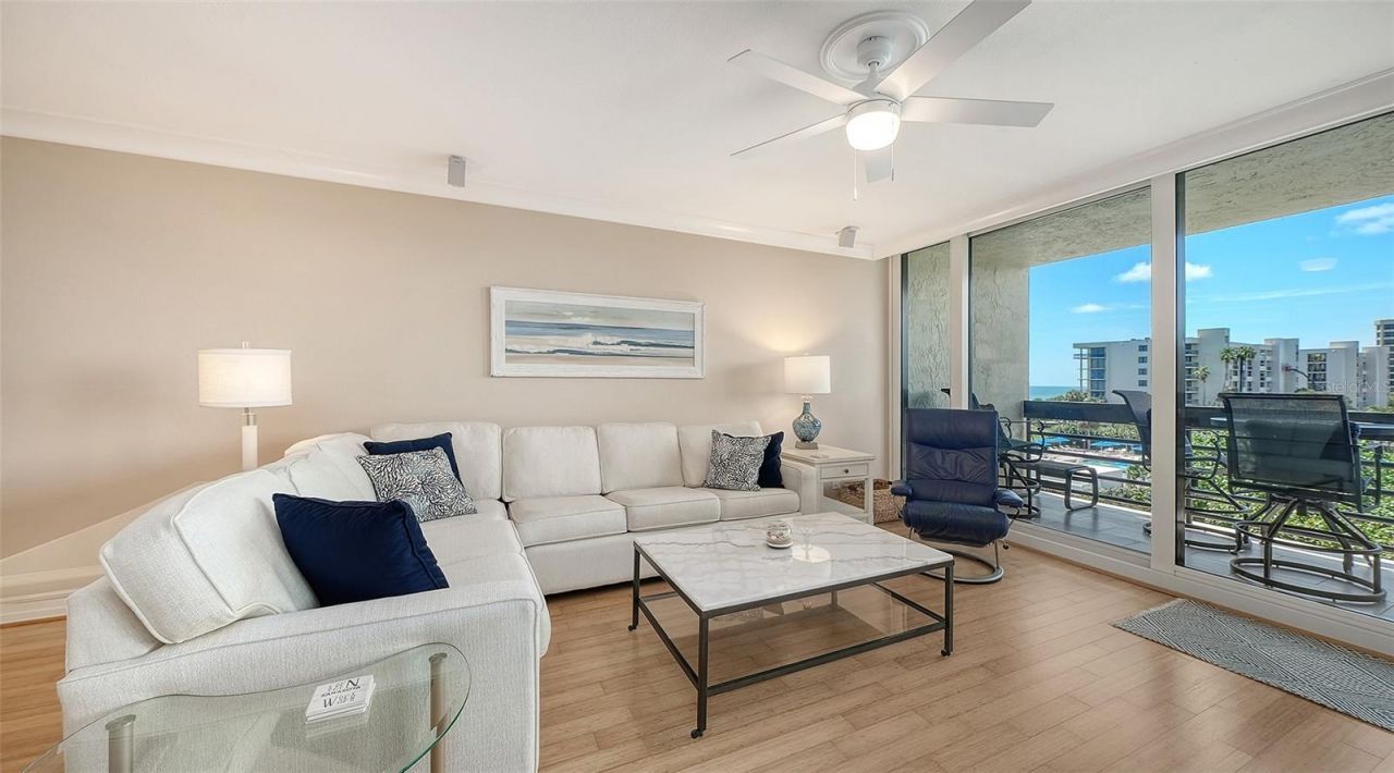 1075 Gulf Of Mexico Drive, Unit 303, Longboat Key, FL 34228 Photo
