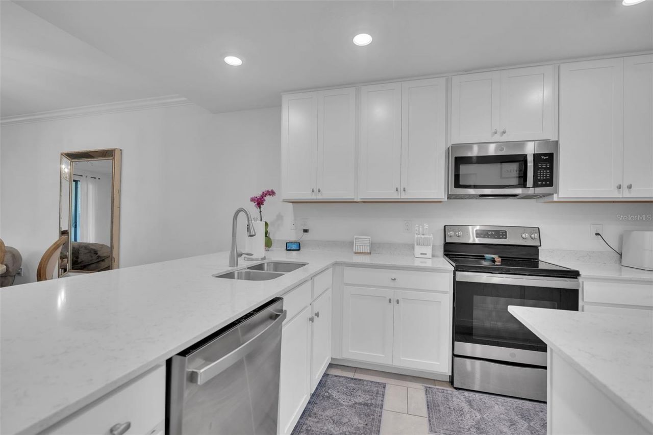 5664 Palmer Circle, Unit 102, Bradenton, FL 34211 Photo