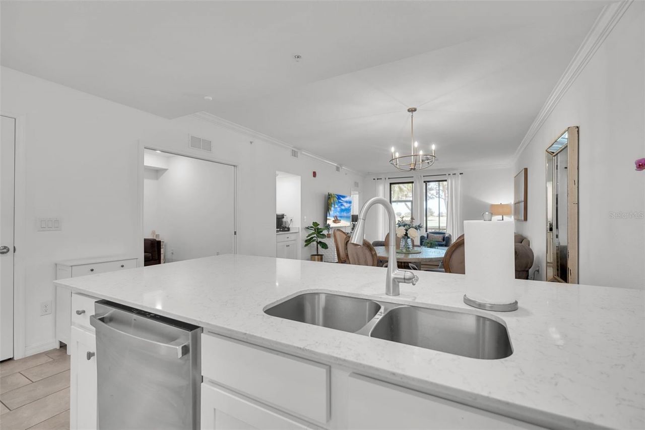 5664 Palmer Circle, Unit 102, Bradenton, FL 34211 Photo
