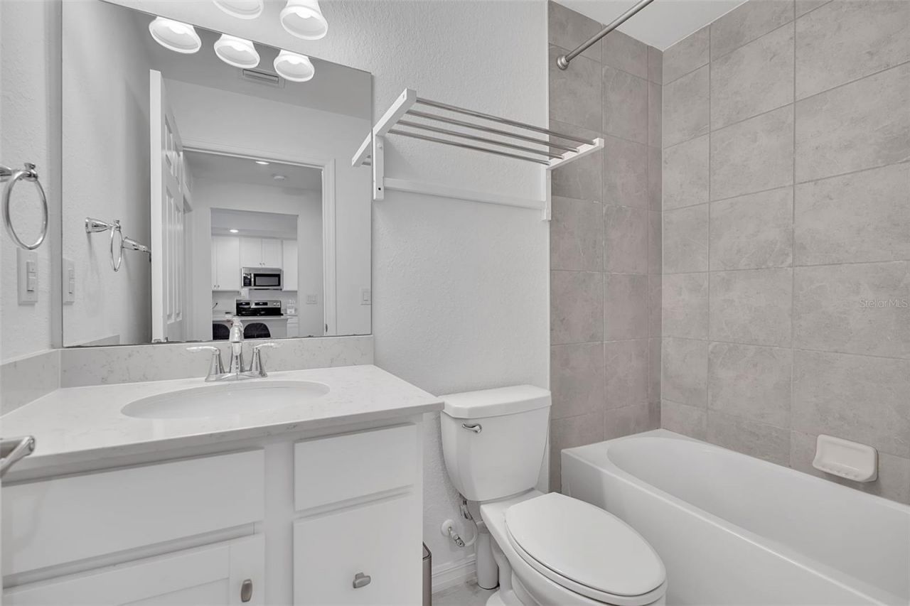 5664 Palmer Circle, Unit 102, Bradenton, FL 34211 Photo