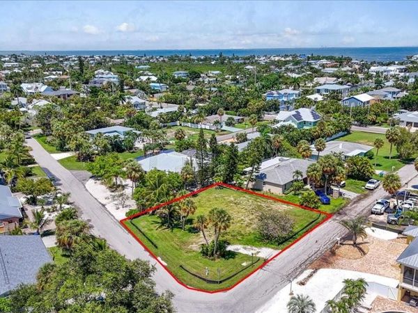 302 73RD STREET , HOLMES BEACH, FL 34217