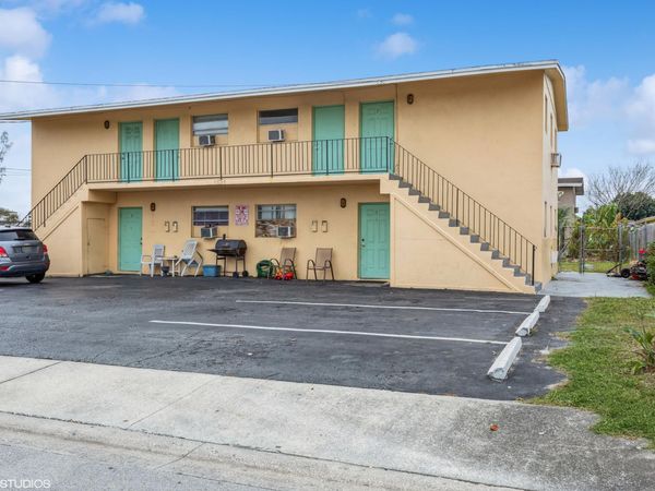 1521 W 21st Street, Unit 6, Riviera Beach, FL 33404
