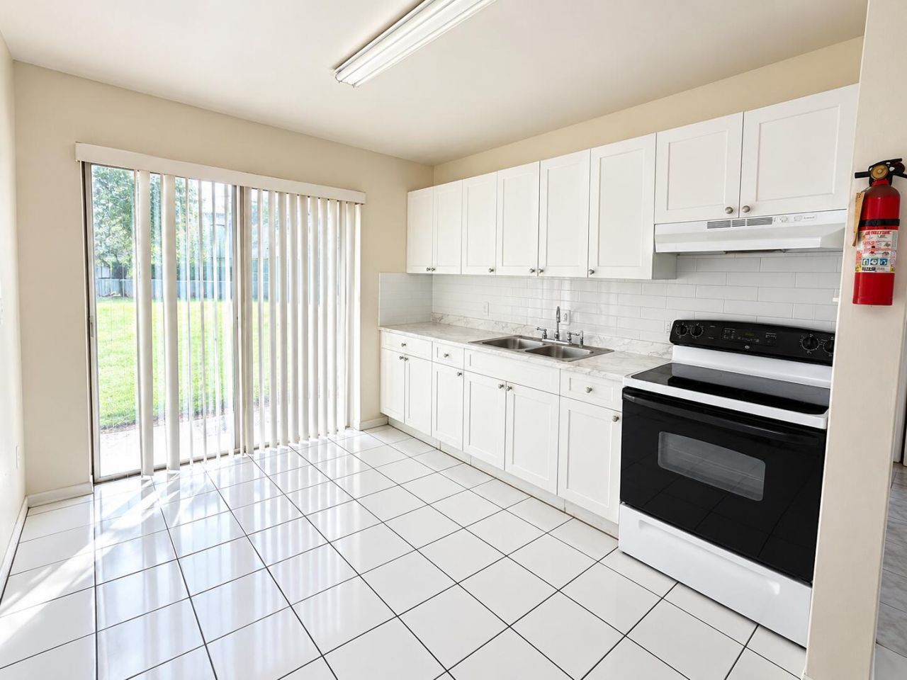 1521 W 21st Street, Unit 6, Riviera Beach, FL 33404 Photo