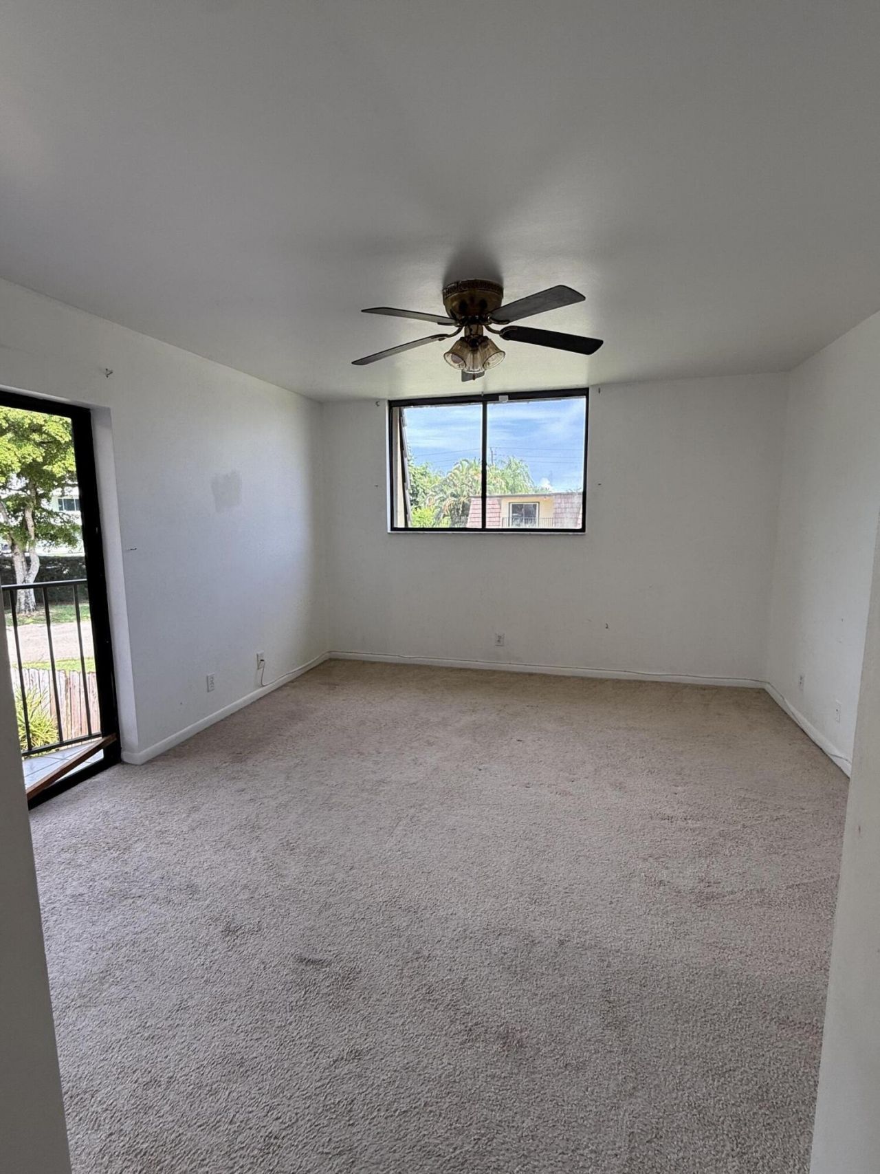 31 Springdale Circle, Palm Springs, FL 33461 Photo