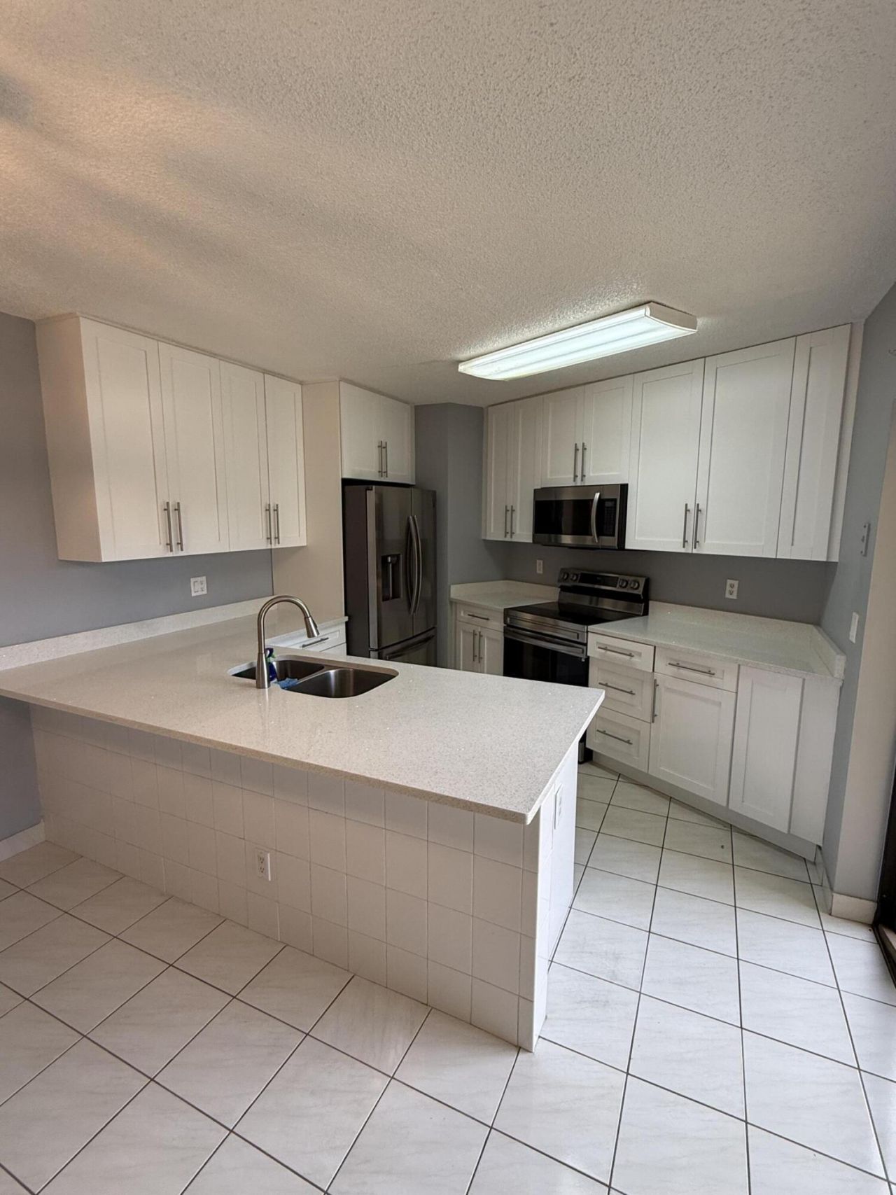 31 Springdale Circle, Palm Springs, FL 33461 Photo