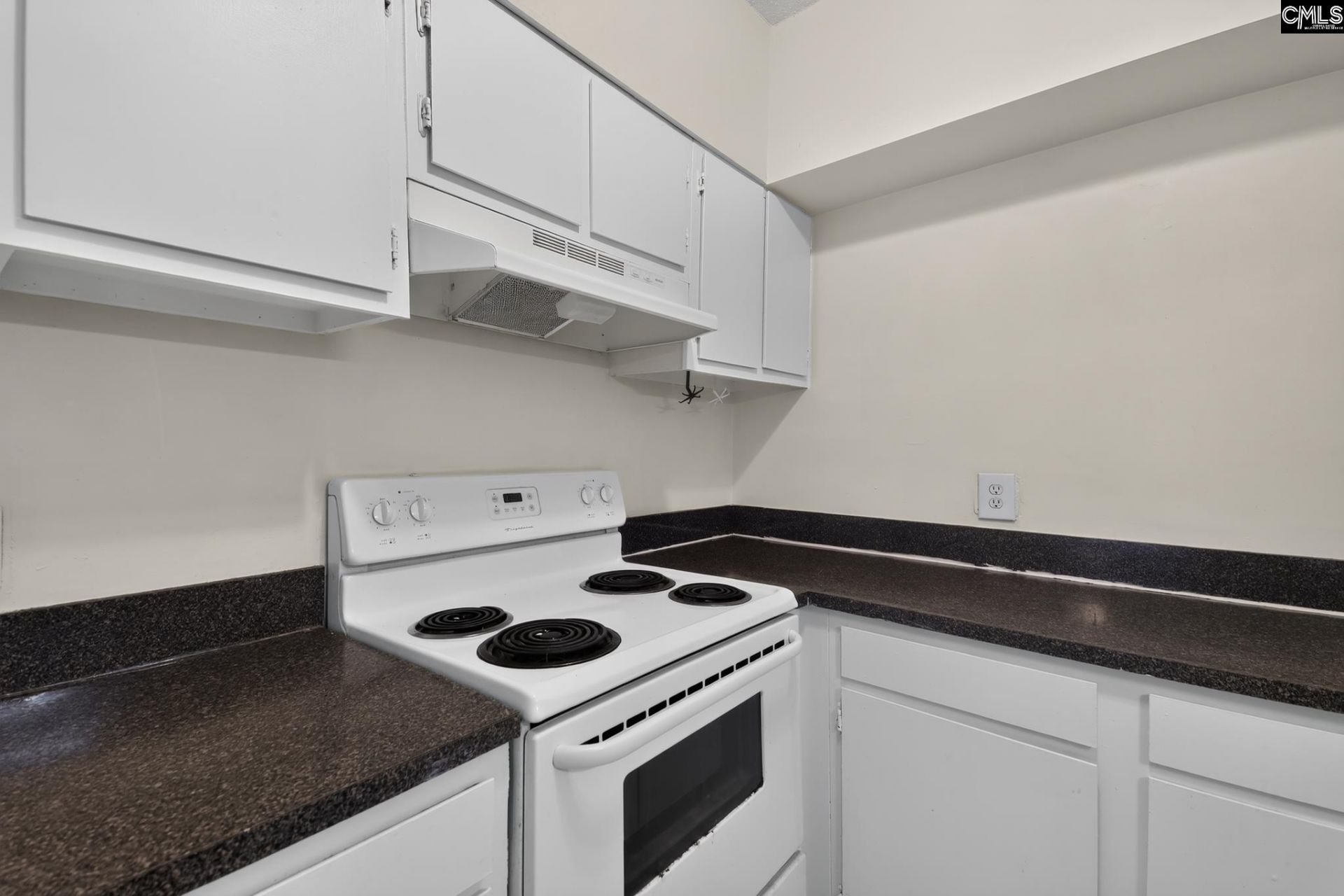 619 King Street Photo 10