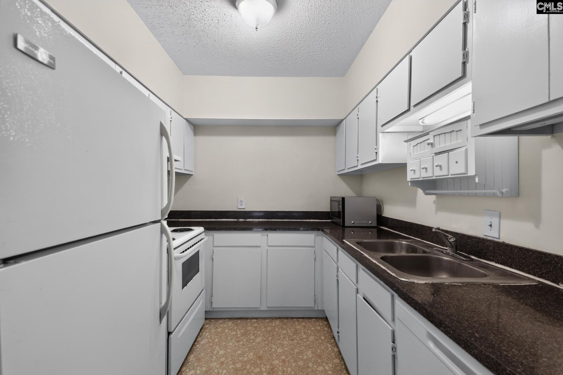 619 King Street Photo 12