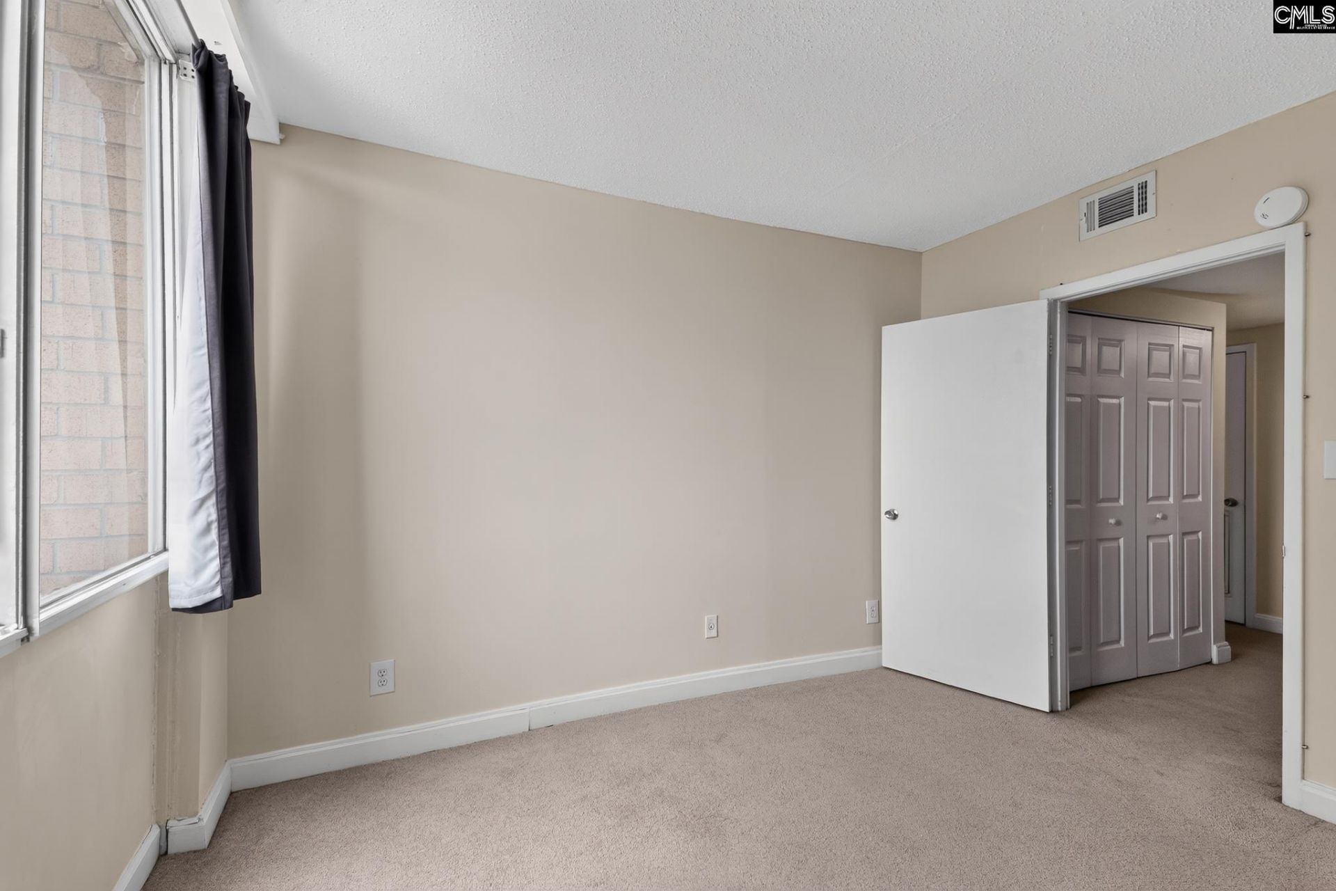 619 King Street Photo 20